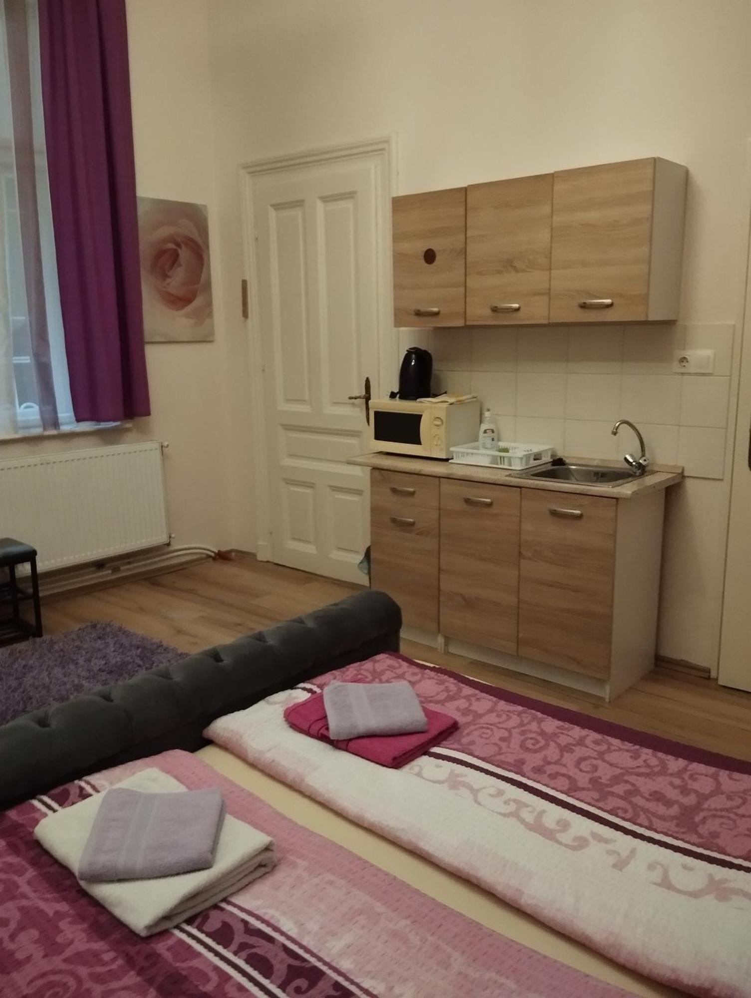 Mandy Apartments Budapest Esterno foto