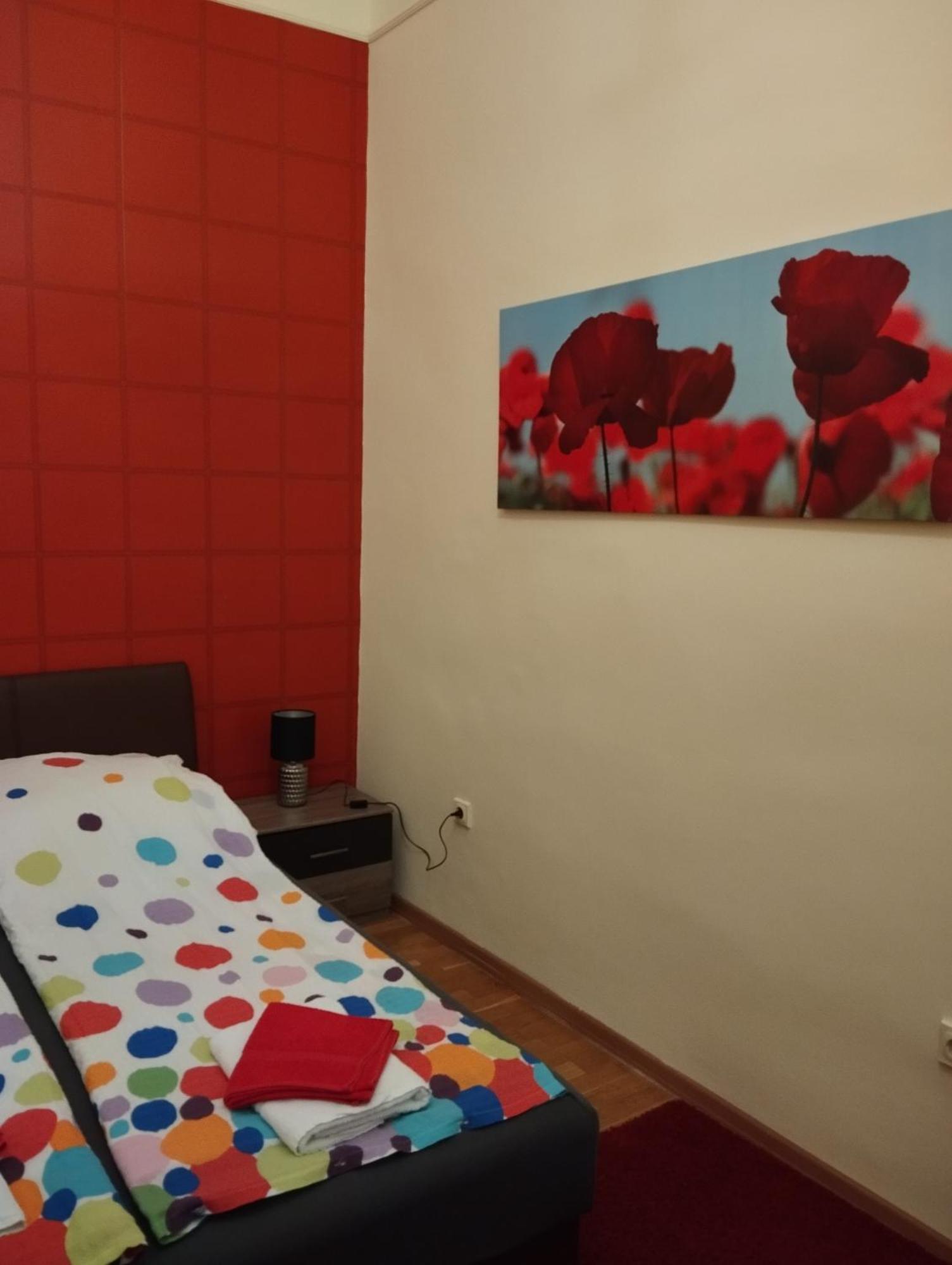 Mandy Apartments Budapest Esterno foto