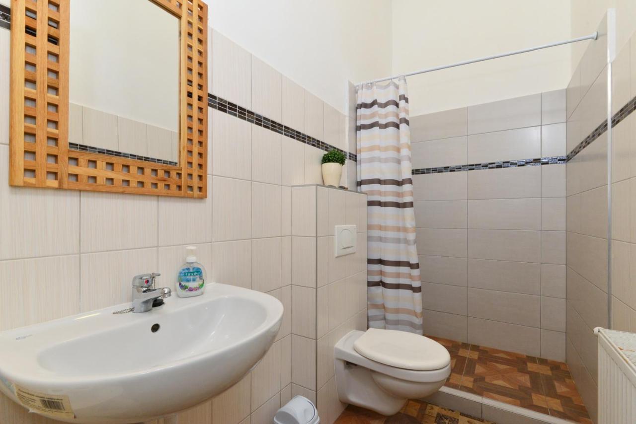 Mandy Apartments Budapest Esterno foto